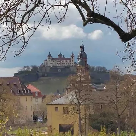 Apartment Weinbergsblick Optimale Stadtnaehe