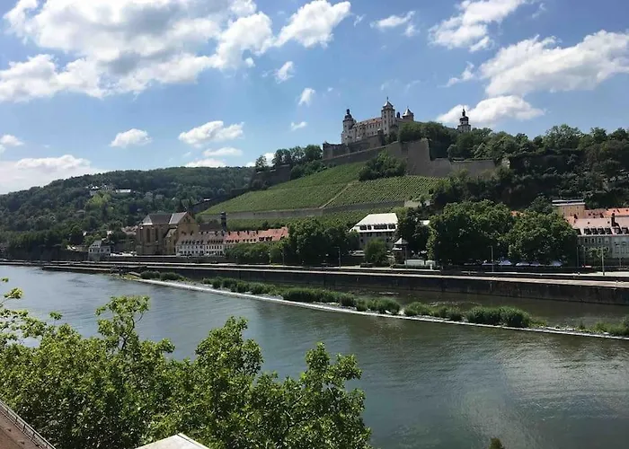 Apartament Weinbergsblick Optimale Stadtnaehe
