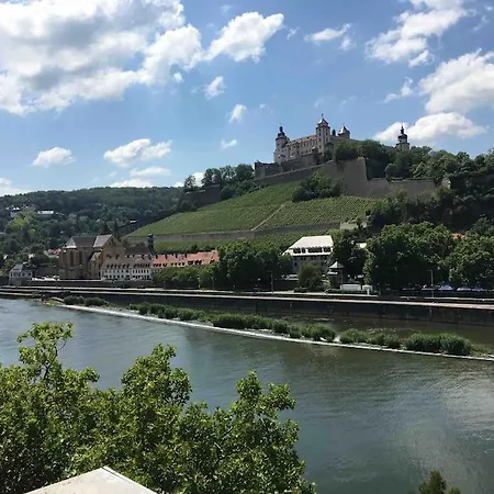 شقة Weinbergsblick Optimale Stadtnaehe